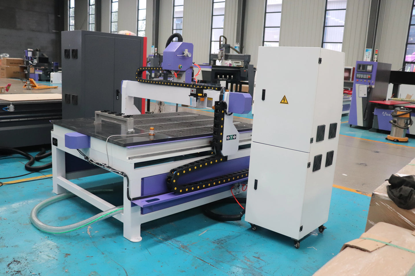 3 Axis Ballscrew Transmission ATC CNC Wood Router 1200*1200mm Carpentry Advertising Industrial Machinery Alumiunm PVC Tool
