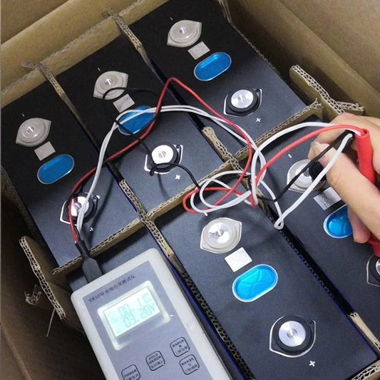 32pcs lifepo4 3.2v 300Ah Lithium battery Lithium iron phosphate for diy 12v 48V 600Ah Solar energy storage RV caravan vehicle