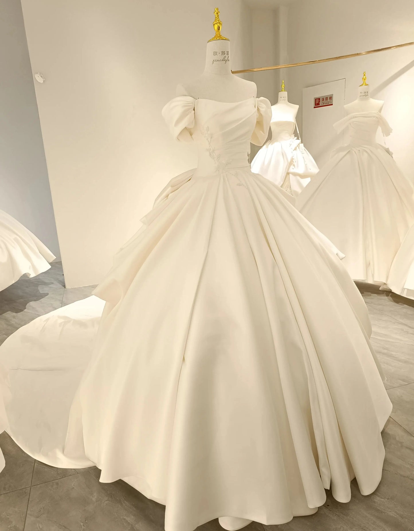 Aoliweiya Bridal -Mikado A Line Detached Sleeve Wedding Dress
