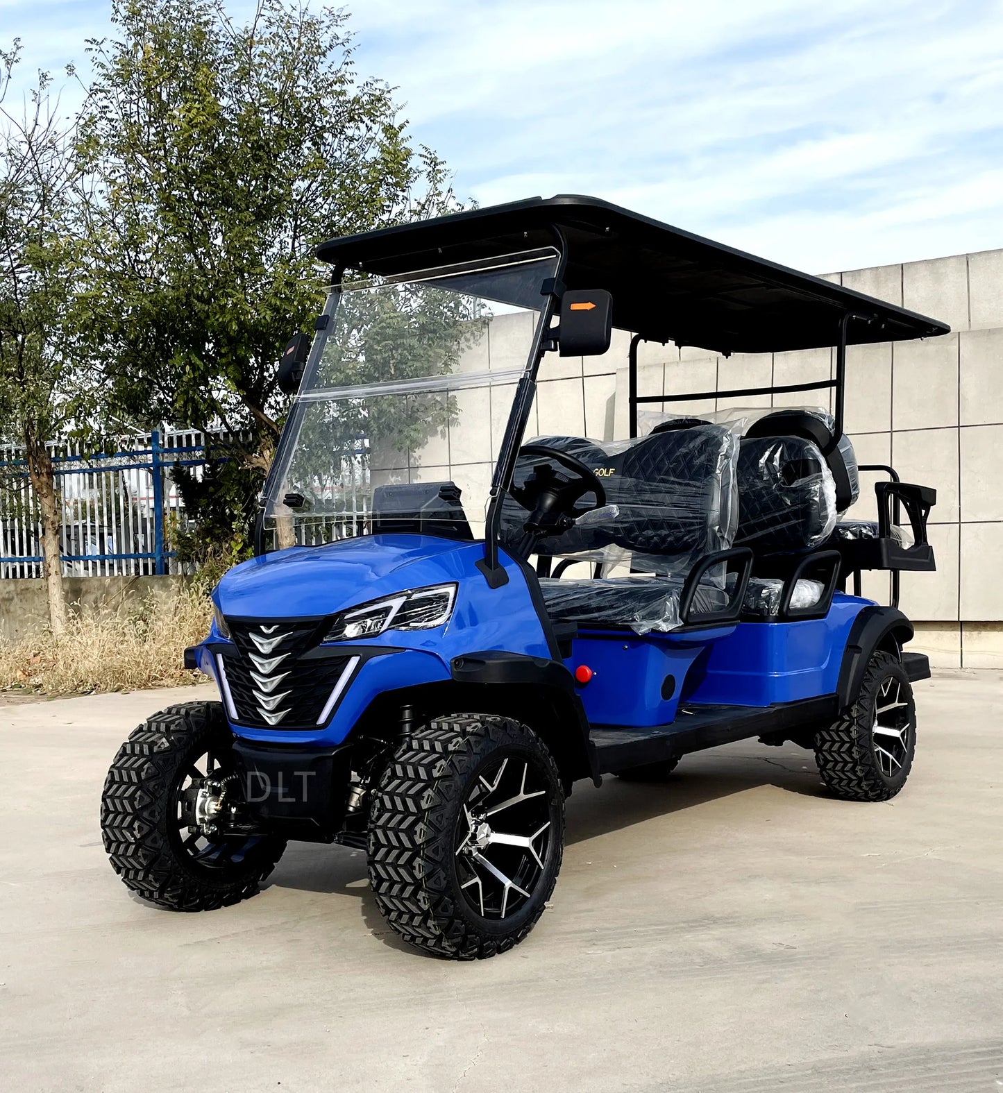 Brand New 4 Seater Street Legal Custom Electric Off Road Golf Cart Multi Purpose Hunting Vehicle China Factory Direct Supply