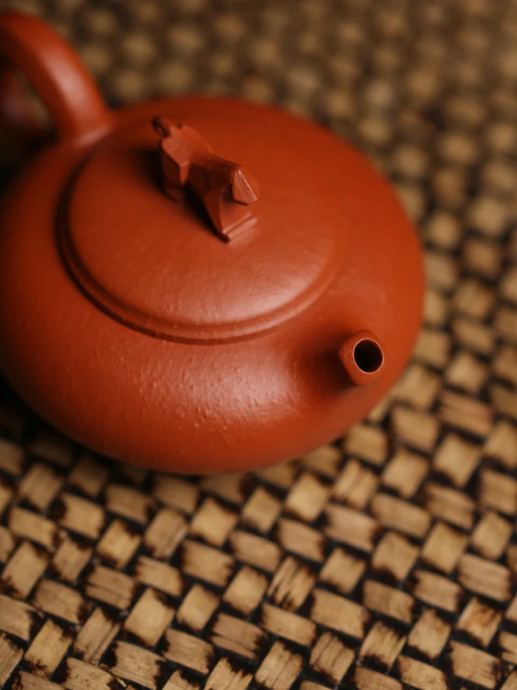 Chaozhou Handheld Lu Jianbo's "Lingrui" Creative Tiger Year Kung Fu Yixing Zisha Xiaochong Tea Pot