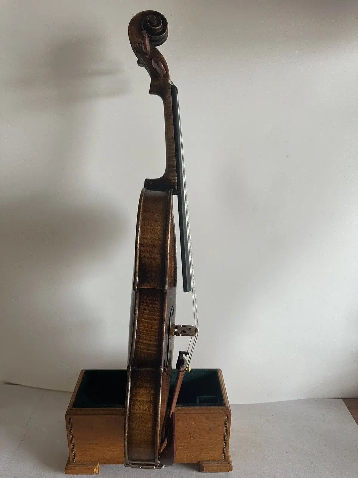 MMOOKA Click to enlarge Professional 4/4 Violin Guarneri Model flamed maple back spruce top handcrafted