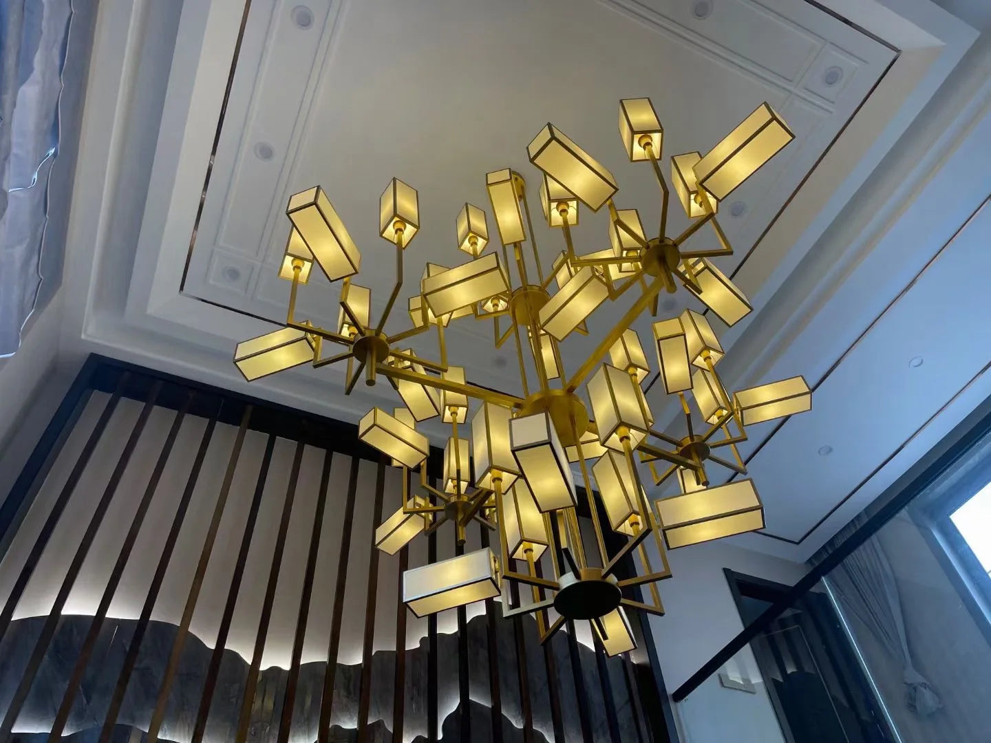 Double-story building, big chandelier, stairs, empty villa hall lights, non-standard engineering lamps, custom-made hotel lobby