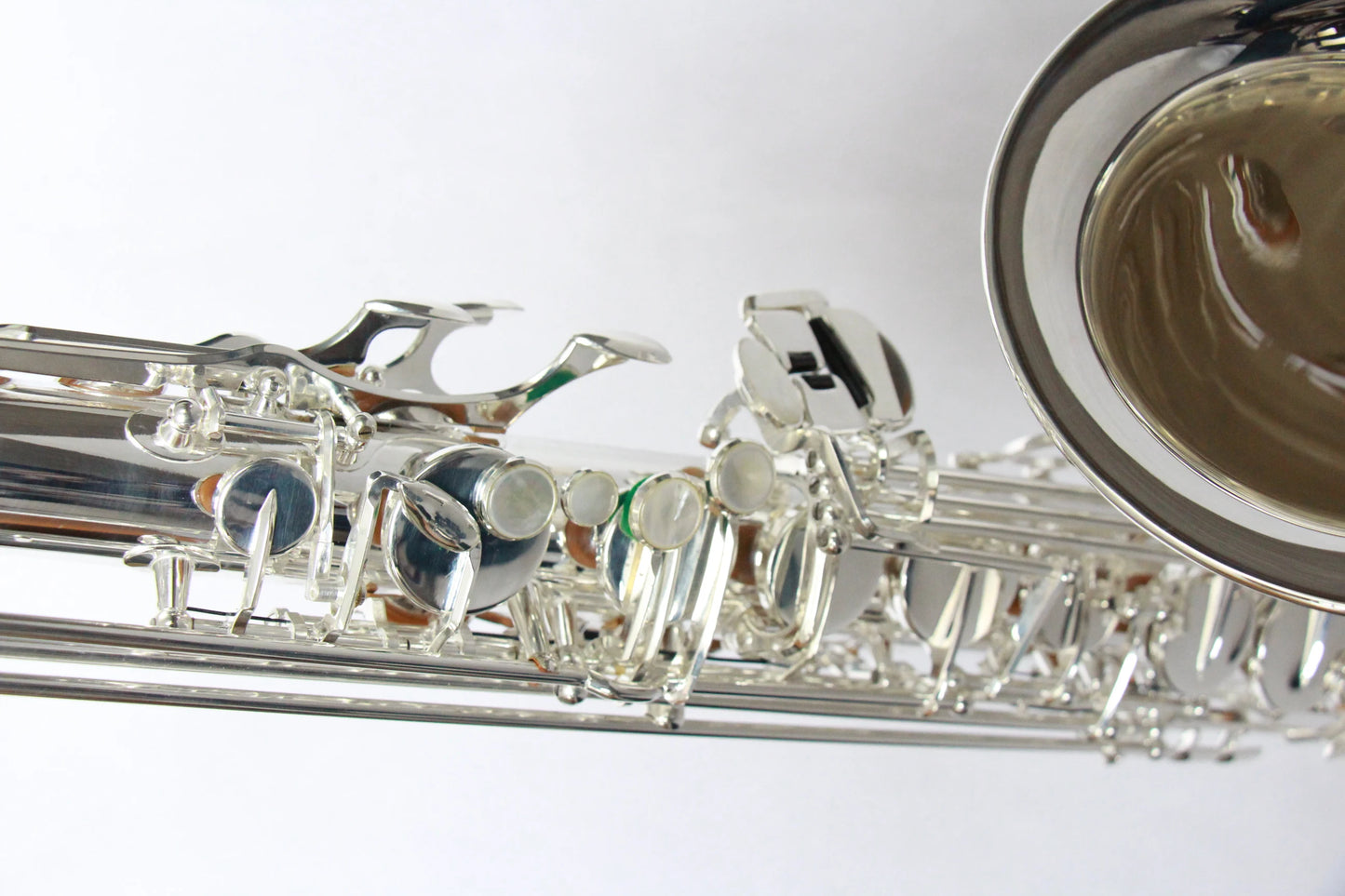 Factory price wholesale tenor saxophone professional brass body silver plated chinese saxophone tenor