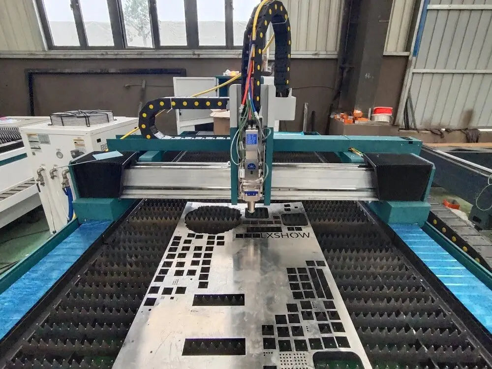 Favorable price cold and hot cutting machine metal cutting tools fiber laser cutting machine for stainless steel