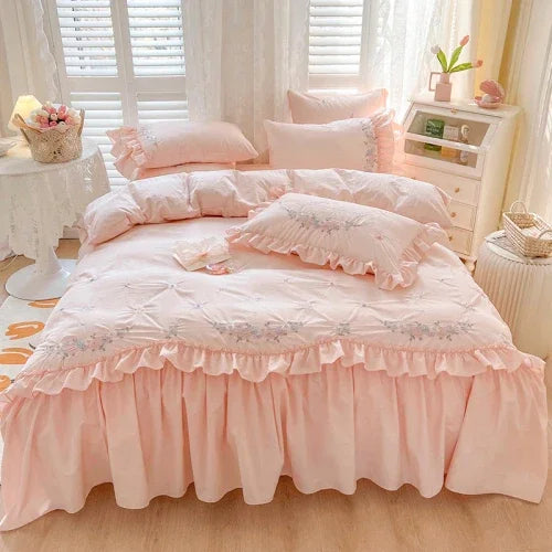 Four-Piece Set Light Luxury Flower Embroidery Cotton Home Textile Bedding Ruffled Bed Skirt Heat Preservation Solid Color 1.8M