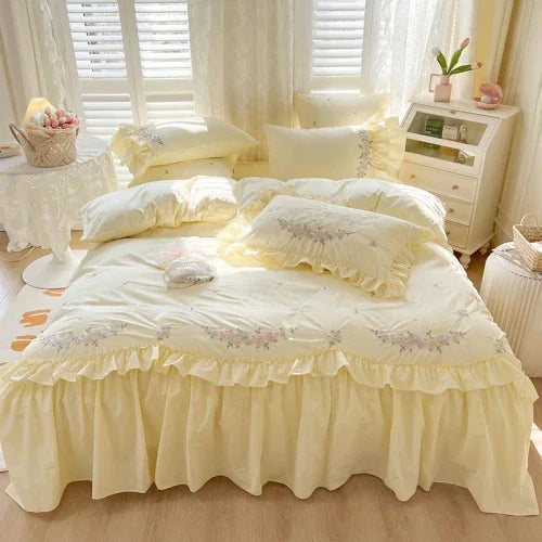 Four-Piece Set Light Luxury Flower Embroidery Cotton Home Textile Bedding Ruffled Bed Skirt Heat Preservation Solid Color 1.8M