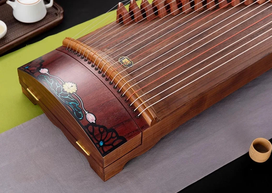 Guzheng 1M lotus figure 21 strings Golden sandalwood material China stringed instrument