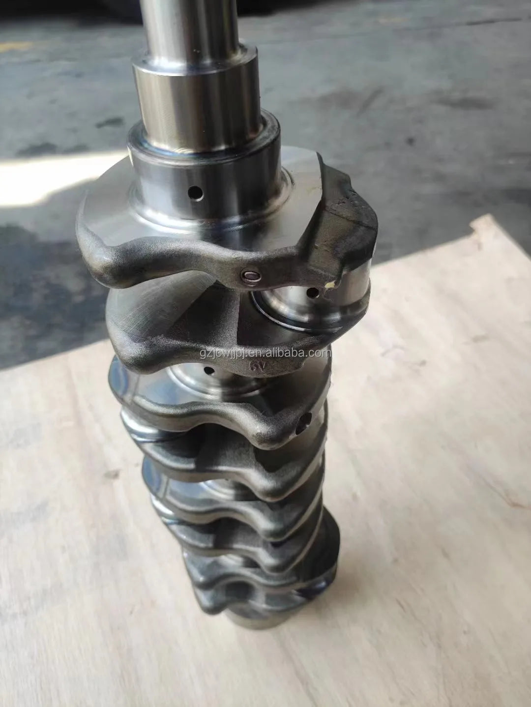 JC kubota spare parts tractor kubota engine V3300 V3800 V3800T crankshaft for sale