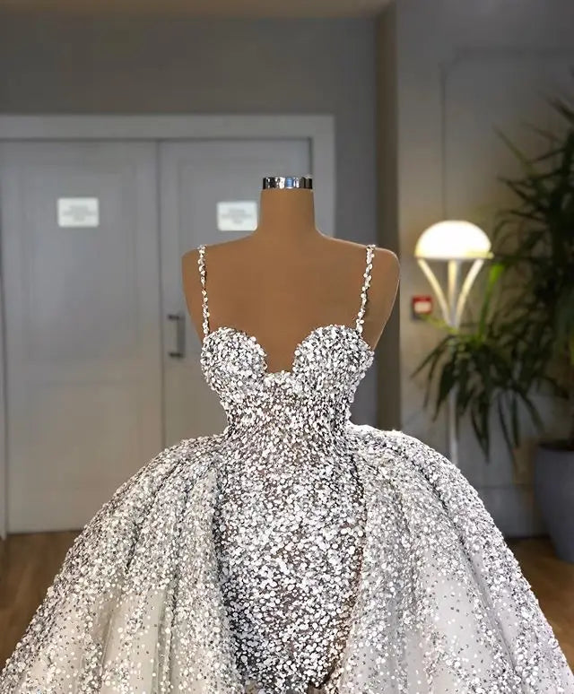 Luxury Crystals Beads Detachable Train Wedding Dress 2020 Vestido de Noiva Sexy Open Back Spaghetti Straps Wedding Bridal Gowns