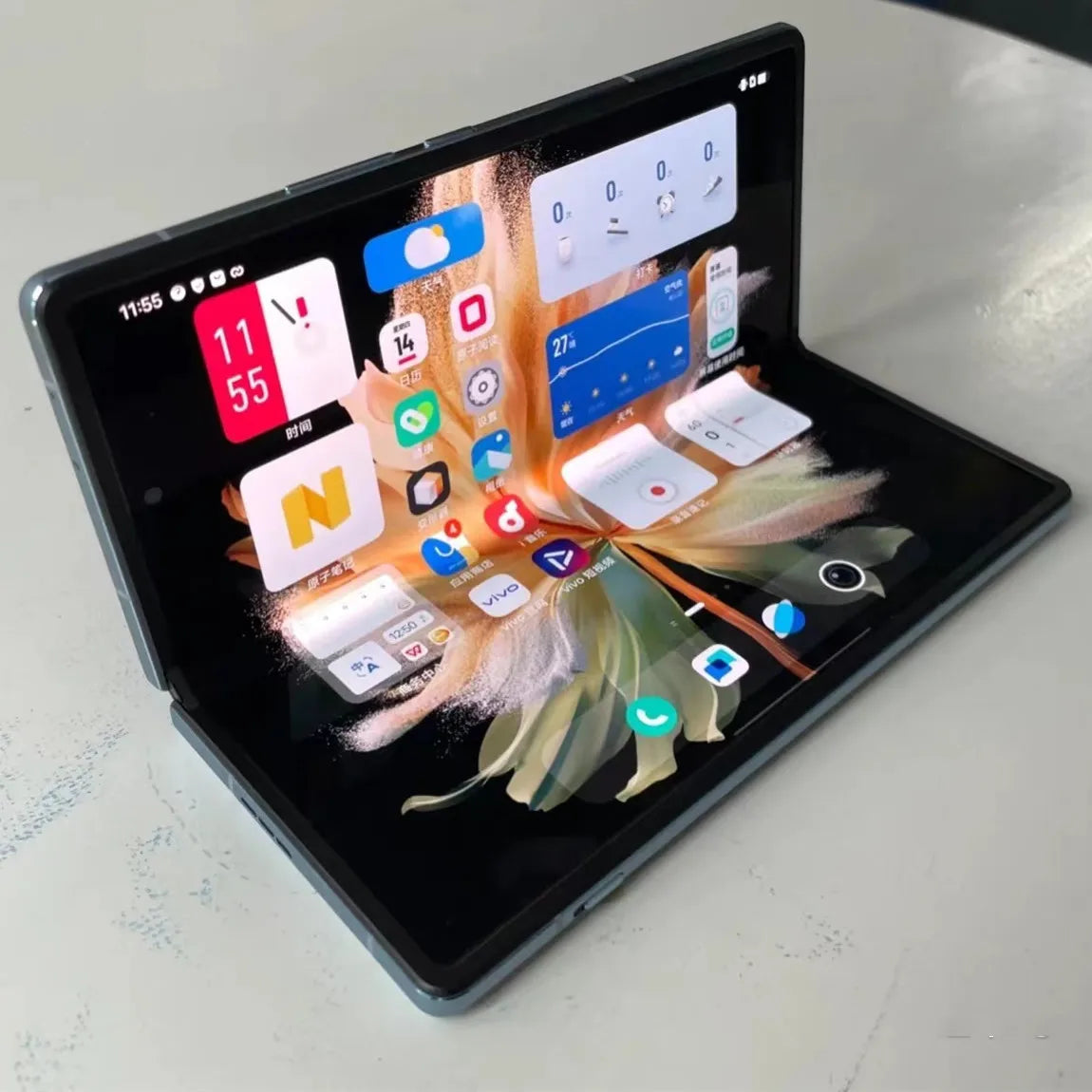 Original Vivo X Fold 5G Mobile Phones 8.03" Screen 120HZ 50.0MP 66W Charger Snapdragon 8 Gen 1 Android 12.0 Fingerprint