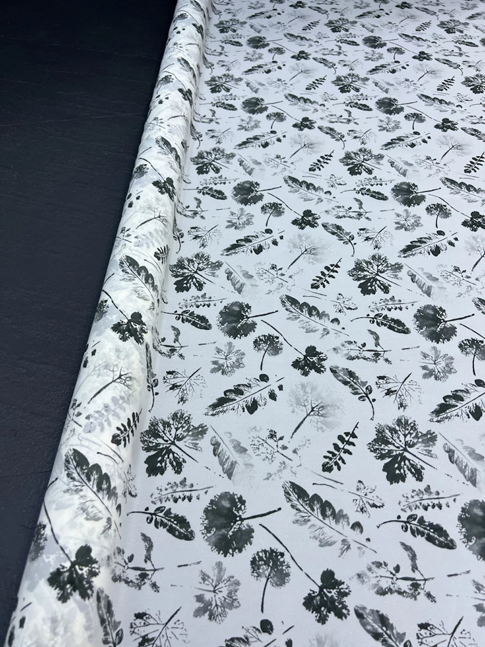 Printed Silk Stretch Crepe Fabric 18momme Width 140cm 100% Pure Silk Material For Shirt And Dresses Wholesale 2374