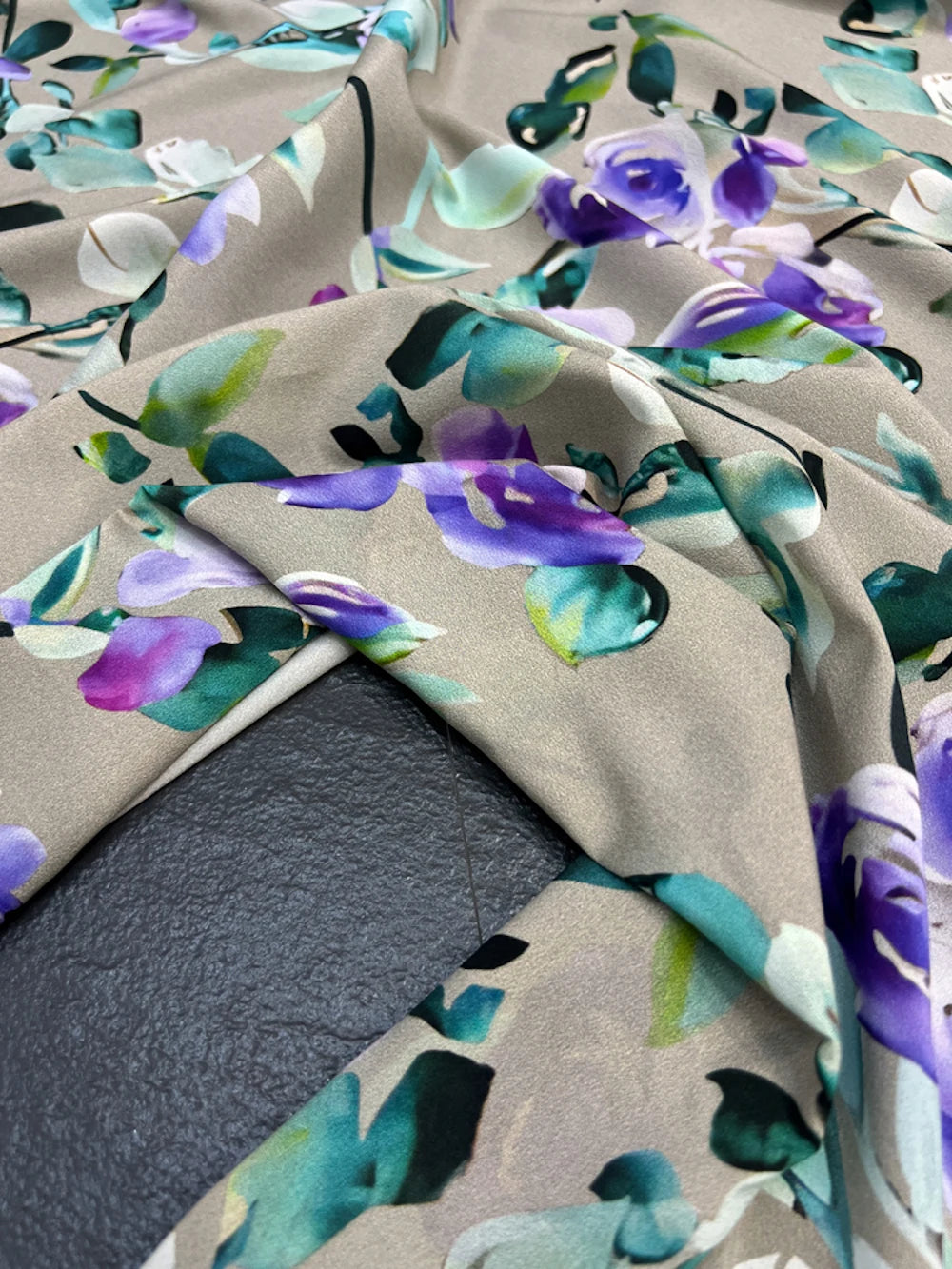 Printed Silk Stretch Crepe Fabric 18momme Width 140cm 100% Pure Silk Material For Shirt And Dresses Wholesale 2330