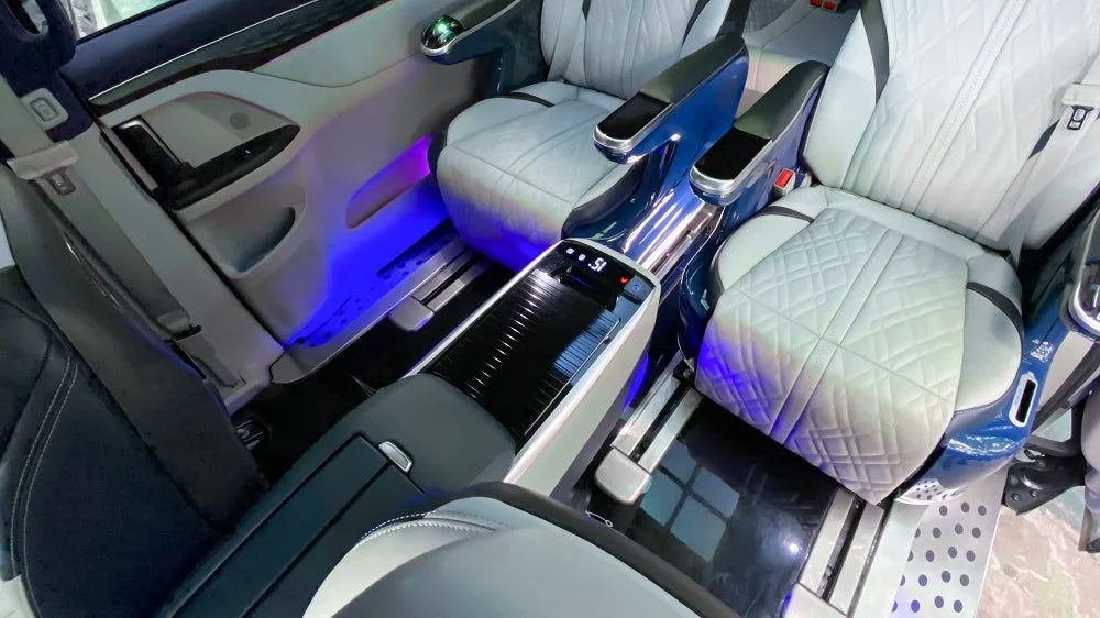 Promotion Central Control MPV Luxury Car Interior Armrest Refrigerator Electric For TOYOTA Sienna BUICK GL8 ES 28T 653T 652T