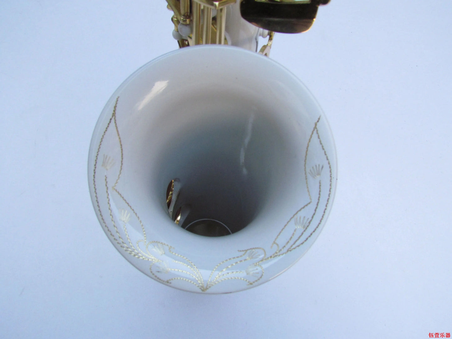High Grade Antique Finish Eb E-flat Alto Saxophone Sax Shell Key Carve Pattern Woodwind Instrument with Case Other Aeccessaries