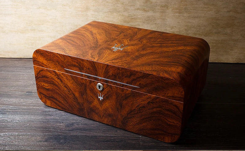 Luxury Cedar Wood Humidor - European Finish Smoking Accessories