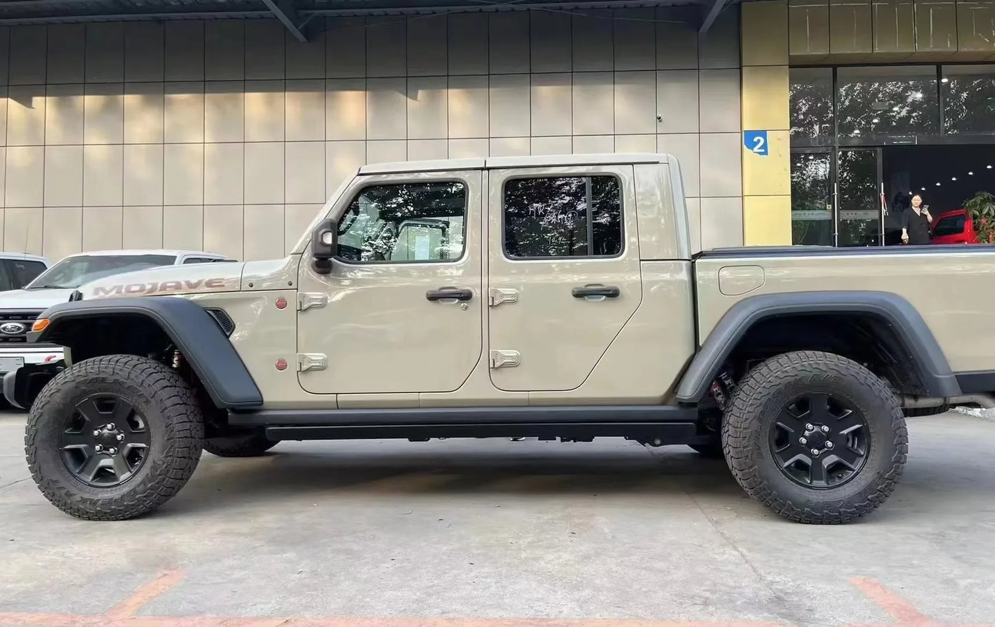 Spedking 2018+ Car Offroad 4x4 Accessories 4 door side electric steps for jeep wrangler JT