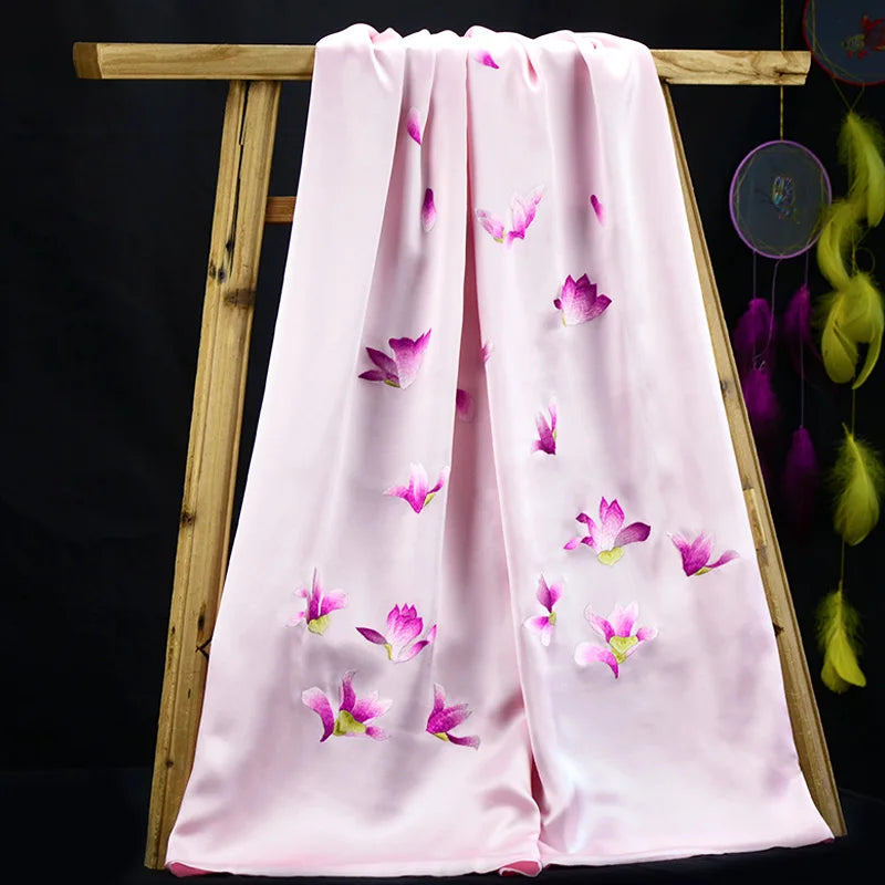 Xiuzhuang self sells 2023 holiday gifts for outdoor outfits and versatile Su embroidery silk shawl scarves