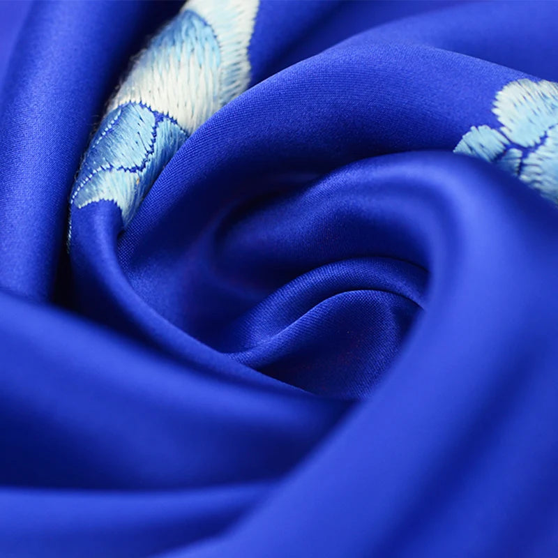 Xiuzhuang self sells 2023 new bride shawl cheongsam with ethnic style Suzhou embroidery scarf and scarf as a special gift