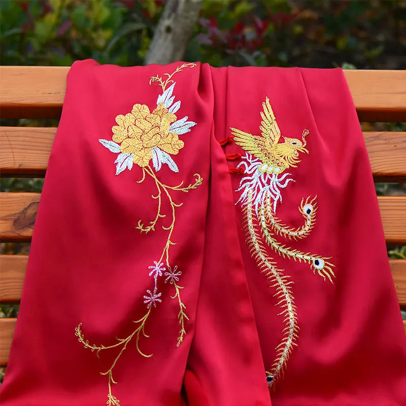 Xiuzhuang self sold new 2023 plate gold embroidered silk handmade embroidered shawl with Suzhou embroidery phoenix auspicious et
