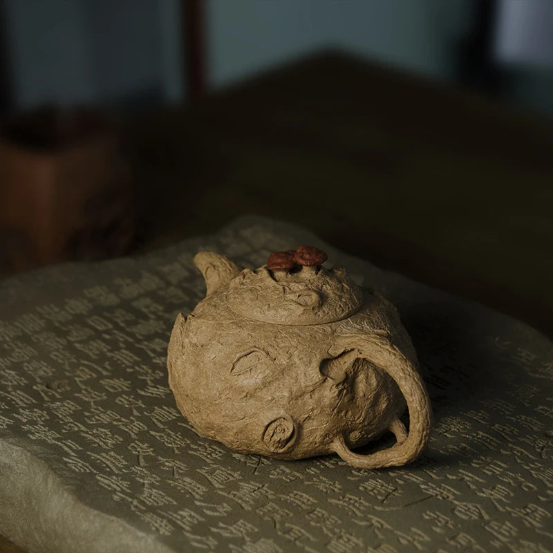 Yixing Zisha Teapot Handmade Raw Ore Old Segment Mud Gongchun Pot Single Teapot Chinese Household Bionic Zisha Teapot Tea Set