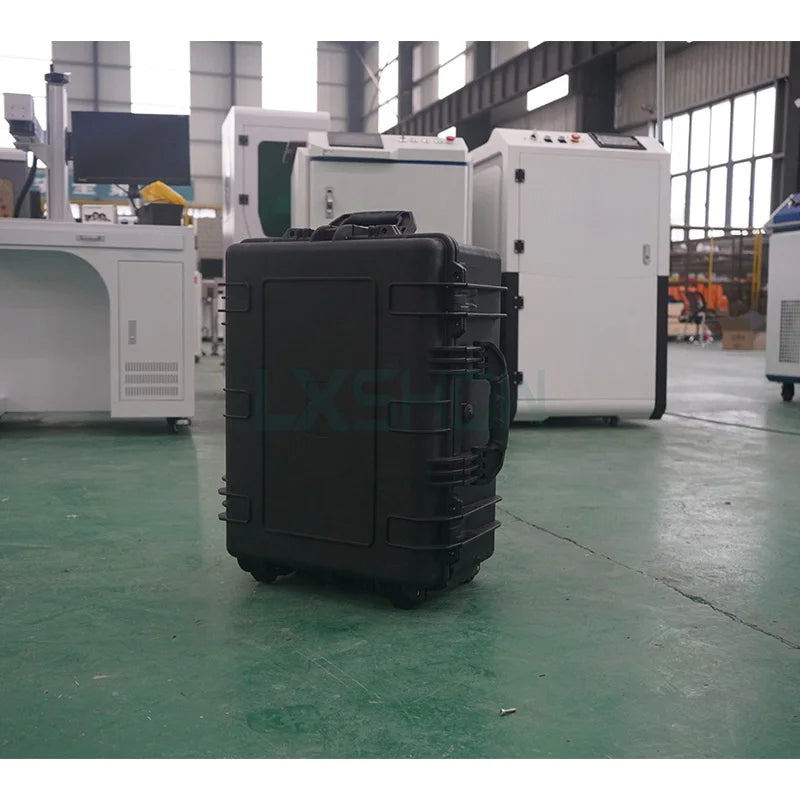 2023 China hot sale Portable rust  removal fiber 100w laser cleaning cleaner rust removal tool machine