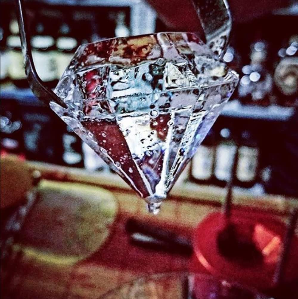 ANTNX Ice Cube Mold Diamond Shape Making Mold is Automatically Pressed into Shape, Suitable for Whiskey Cocktails, and can be reused