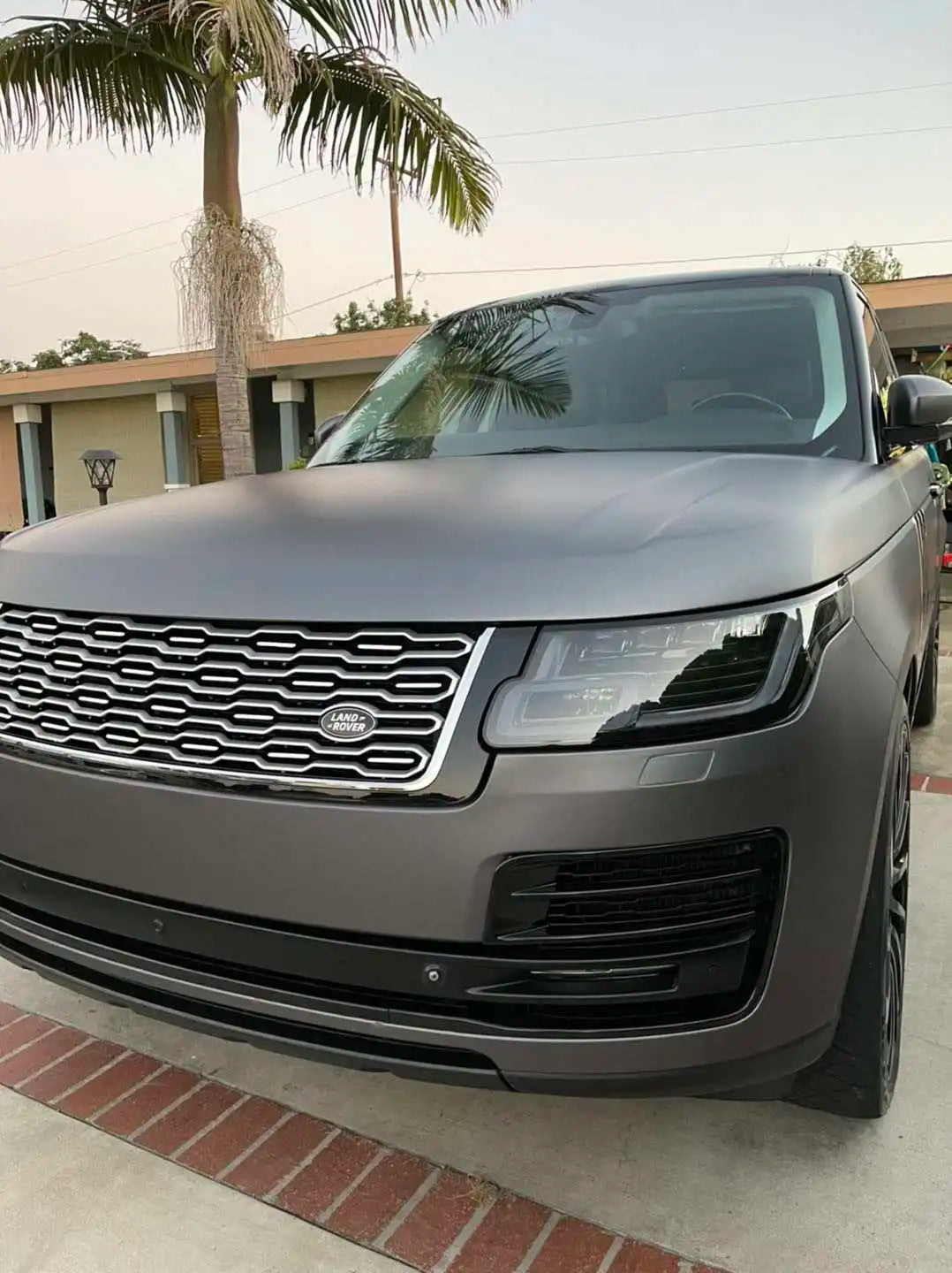 Auto Front Bumper For Range Rover Vogue 2018-2021 For Range Rover Front Bumper Car Front Bumper