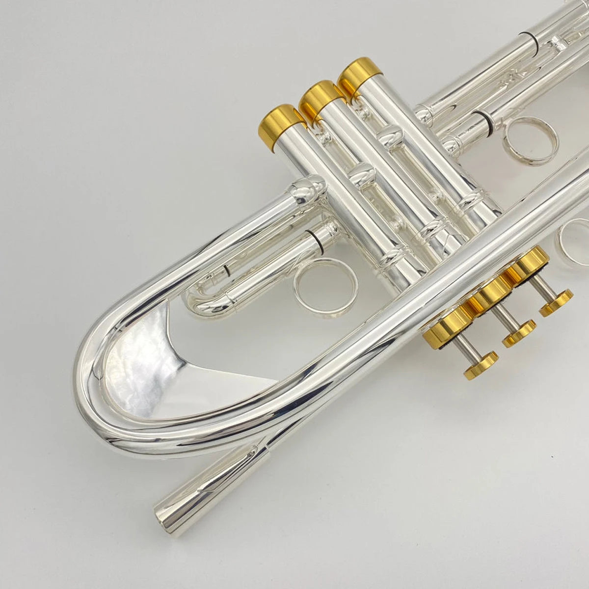 MMOOKA B-flat professional trumpet brass silver-plated gold-plated buttons streamlined weighted three-tone trumpet instrument horn
