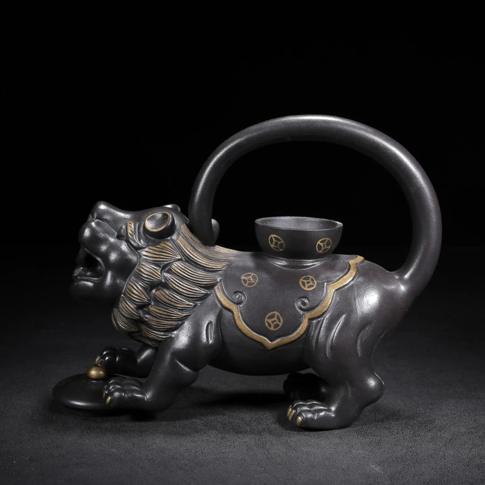 Chinese Yixing Zisha Clay Teapot  Lion Pot Chen Mingyuan 280ml