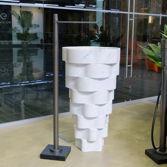 Column-integrated floor-standing carrara marble imperforate hotel art outdoor courtyard column washbasin