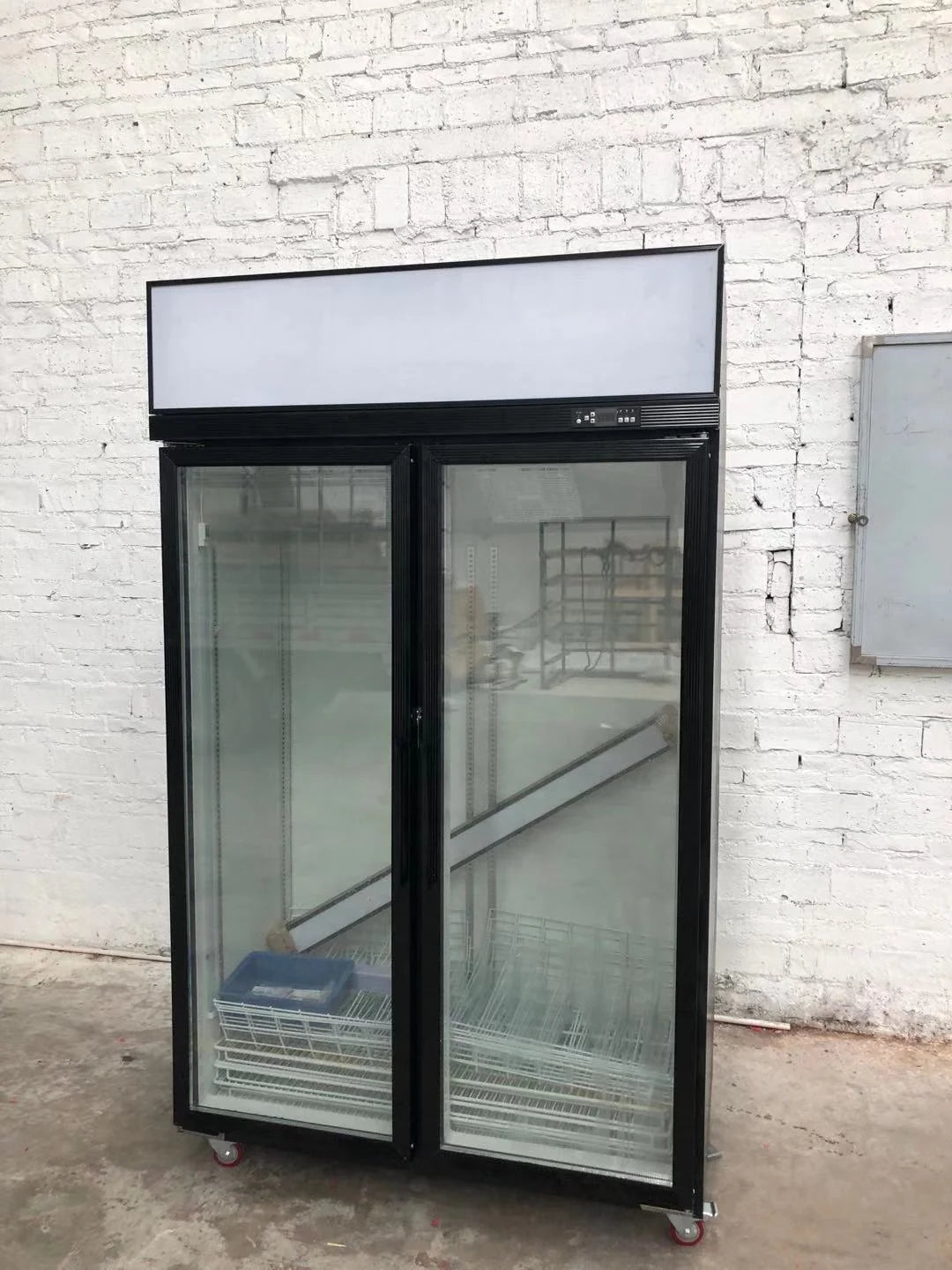 Commercial refrigerated fresh-keeping cabinet fruit and vegetable vertical freezer showcase