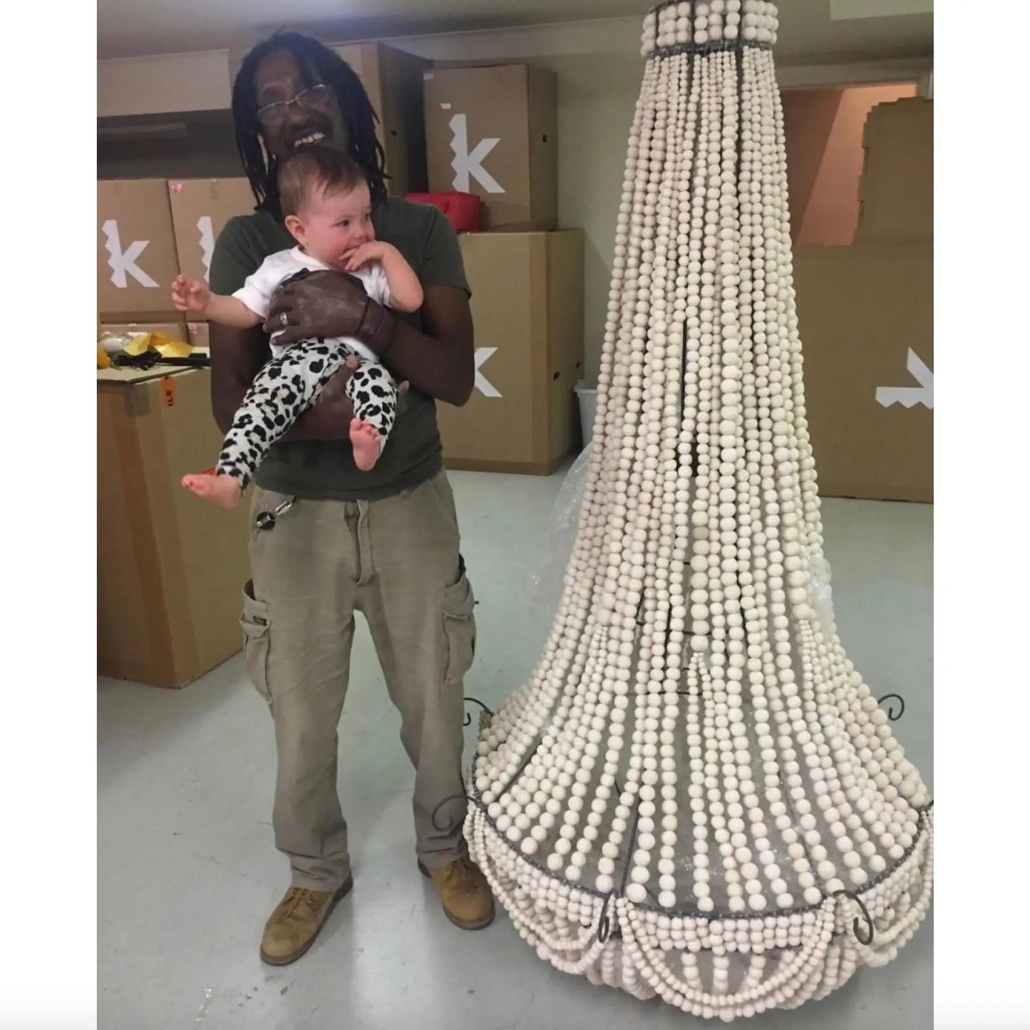 Customized Large Chandelier For Hotel Lobby Villa Wooden Beaded Big Chandelier Dia115 H180Cm Pure White Beads 6 Meters Chain