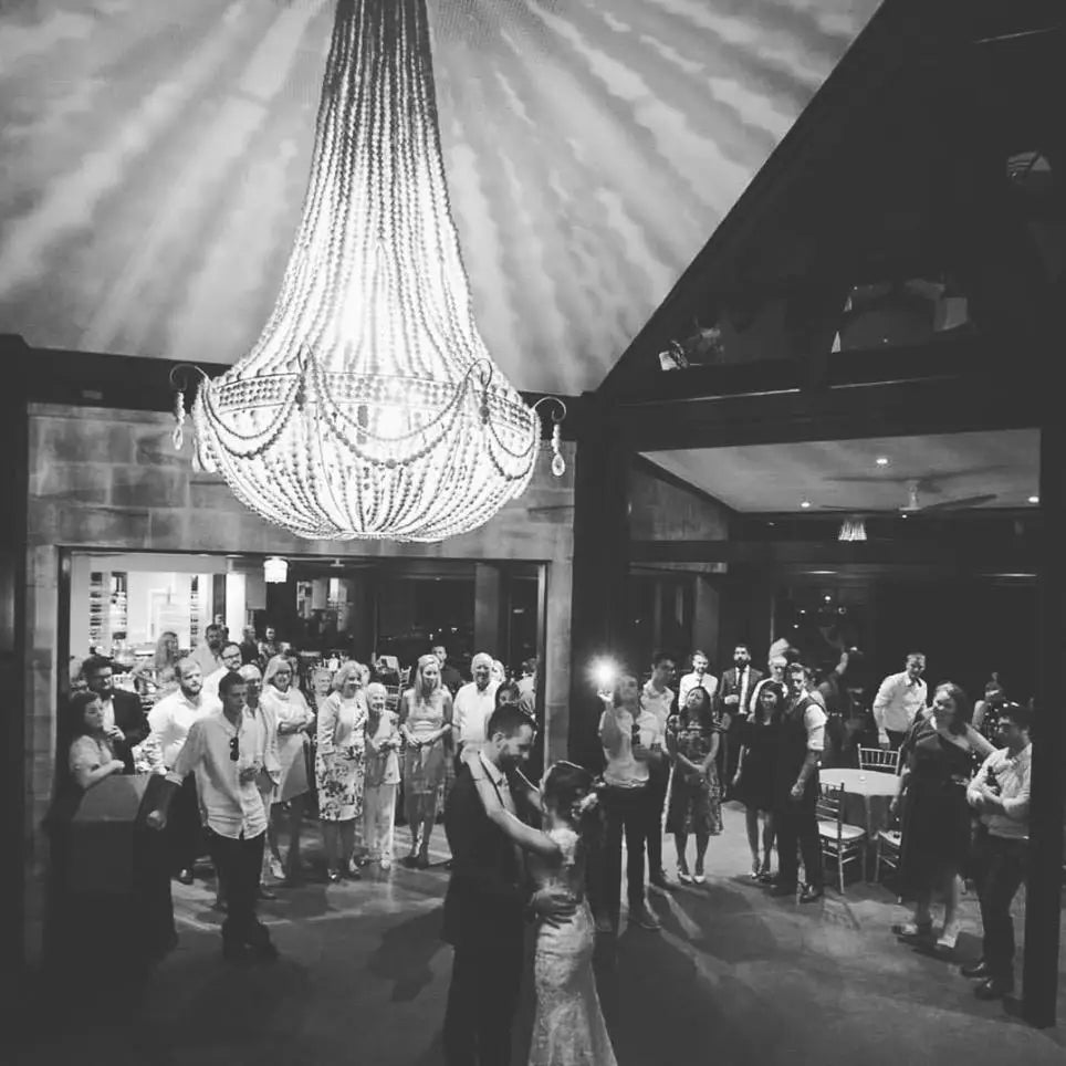 Customized Large Chandelier For Hotel Lobby Villa Wooden Beaded Big Chandelier Dia115 H180Cm Pure White Beads 6 Meters Chain