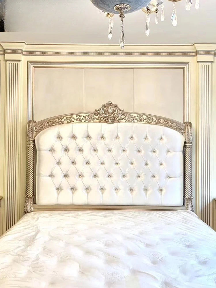 European Luxury Gold Foil Fabric Double Bed French Court Villa Solid Wood 1.8m Princess Wedding Bed Furniture Customization
