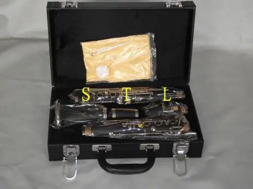 Excellent clarinet Bb Ebony 19 KEYS good technique