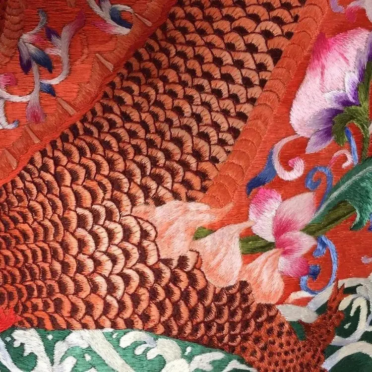 Fine Chinese handmade silk embroidery art dragon vase painting wall decor Suzhou Embroidery