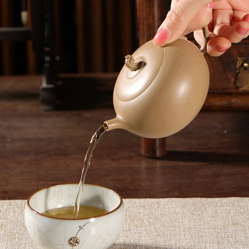 Guanfu Museum Segment Mud Gold Melon Pot Yixing Segment Mud Flower Ware Delicate Green Segment Mud Tieguanyin High Mountain Tea