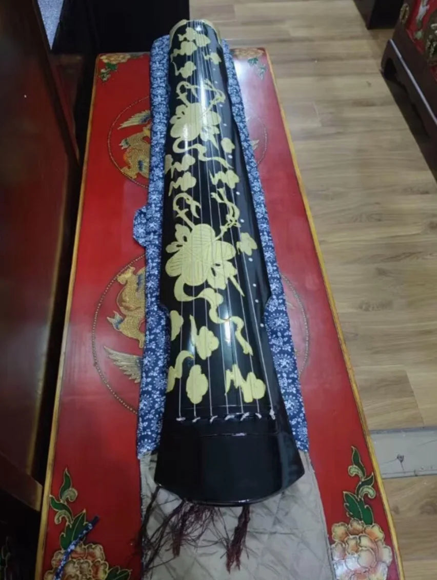 Hand drawn guqin can be played and decorated Chinese string instruments