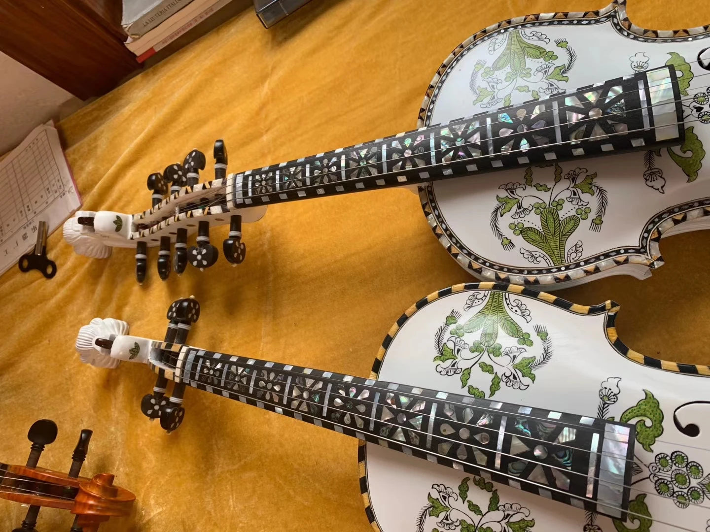MMOOKA Hardanger fiddle Norwegian fiddle 4/4 violin (4*4),copy hardanger Carved mosaic shell luxury Hardingfele 4 string / 9 string Bri