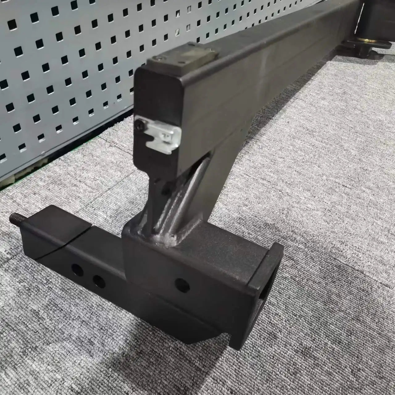 Heavy Duty  Hitch Mount Anti-shake Bike Carrier Tire Carrier