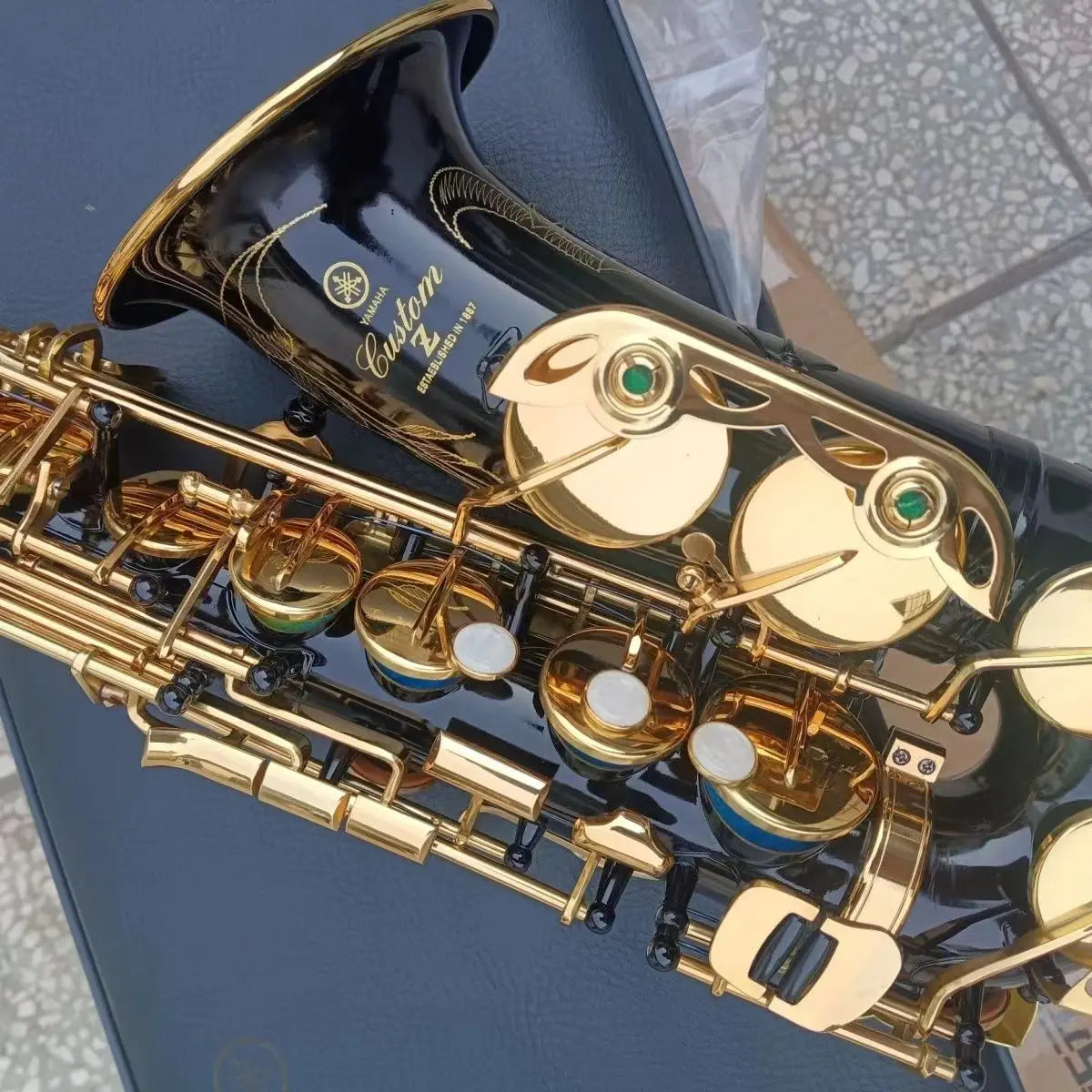 High-Quality Custom Made in Japan 82Z LOGO Alto Saxophone Gold Key Super Professional High Quality Black Gold Sax Mouthpiece