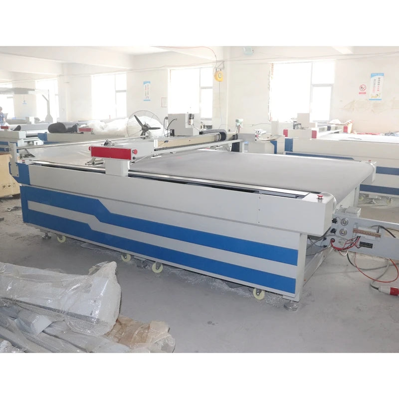 High Quality Textile Leather Punching Knife Milling Tool Cnc Oscillating Knife Cutting Machine with Auto Tool Changer AKZ1625