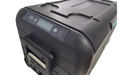 Hot Sell MIni Car Fridge 18L Car Freezer Solar Chest Freezer Portable Refrigerator for Camping