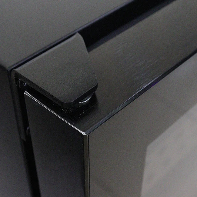 Hot sale Sapele wood shelf display Wine cooler and powerful compressor Refrigerator for sale