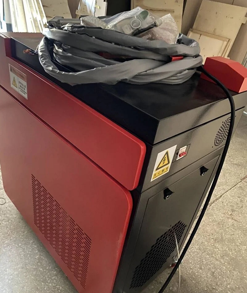 Laser Weld Machine Cleaning Metals Portable Laser Welding Machine 3 In 1 2000w Stainless Steel Cleaner Equipment