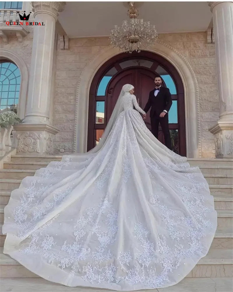 Muslim Wedding Dresses Ball Gown High Neck Long Sleeve Tulle Lace Appliques Beading Diamond Luxury Bridal Gown Customize DZ69M