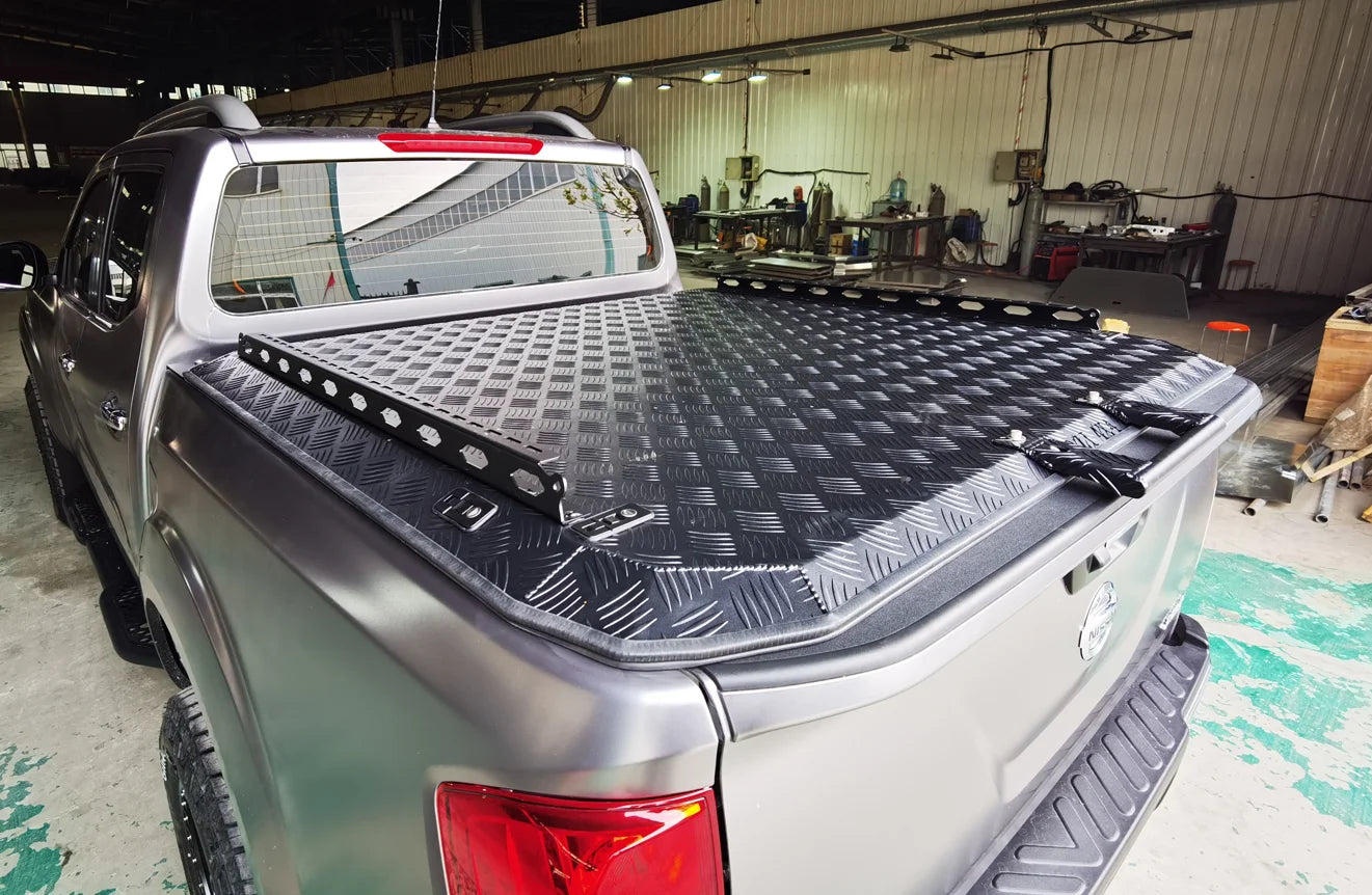 Off Road Vehicle exterior Accessories Aluminum Pickup Truck Hard Lid Cover  Tonneau Cover Canopy Roller Shutter for Hilux