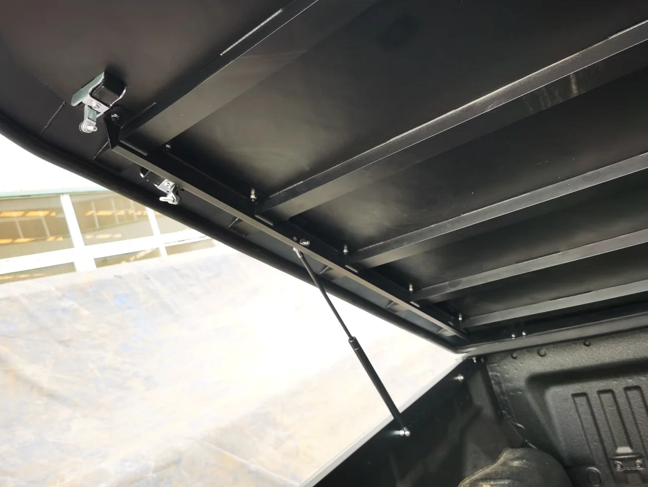 Off Road Vehicle exterior Accessories Aluminum Pickup Truck Hard Lid Cover  Tonneau Cover Canopy Roller Shutter for Hilux