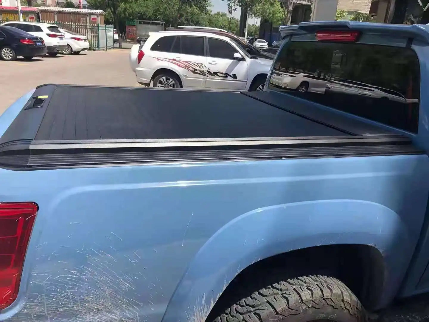 Other Exterior Accessories Truck Parts Hard Four-Fold Retractable Tonneau Cover Truck Bed Cover For Chevry Sliverado